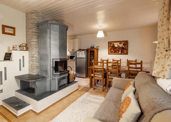 シャレー Daniela Liptovský Ján