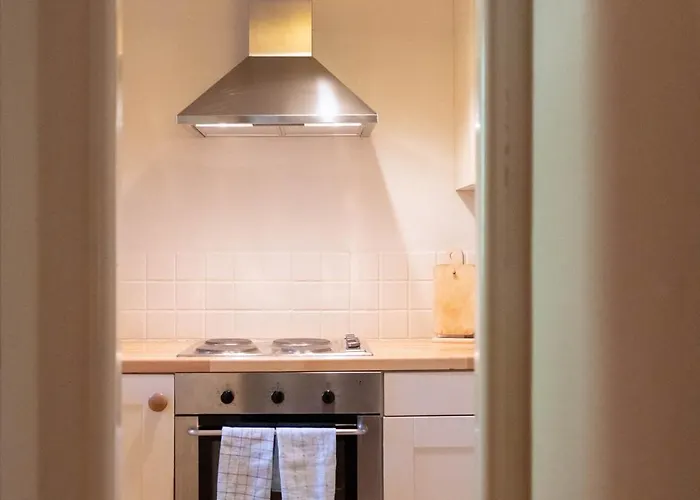 シャレー Daniela